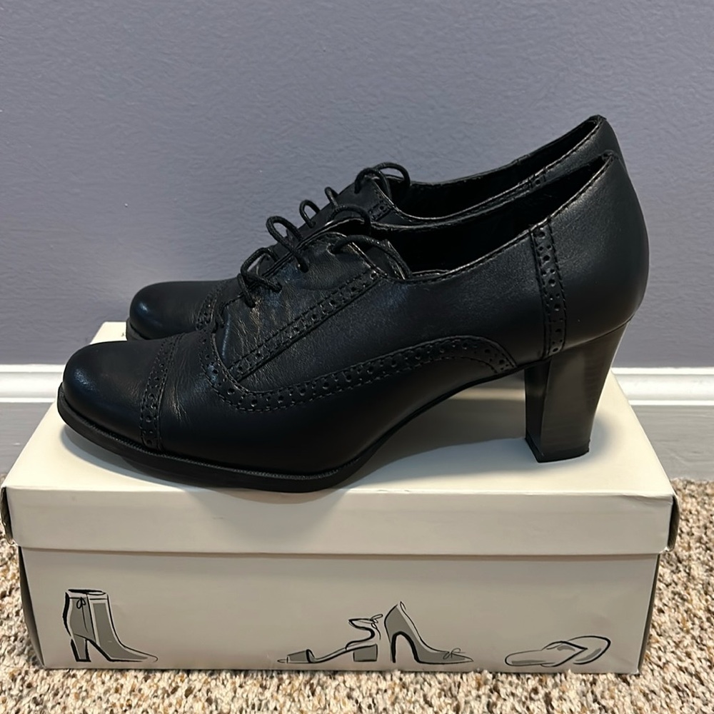 New croft & barrow chunky heel Oxfords size 8